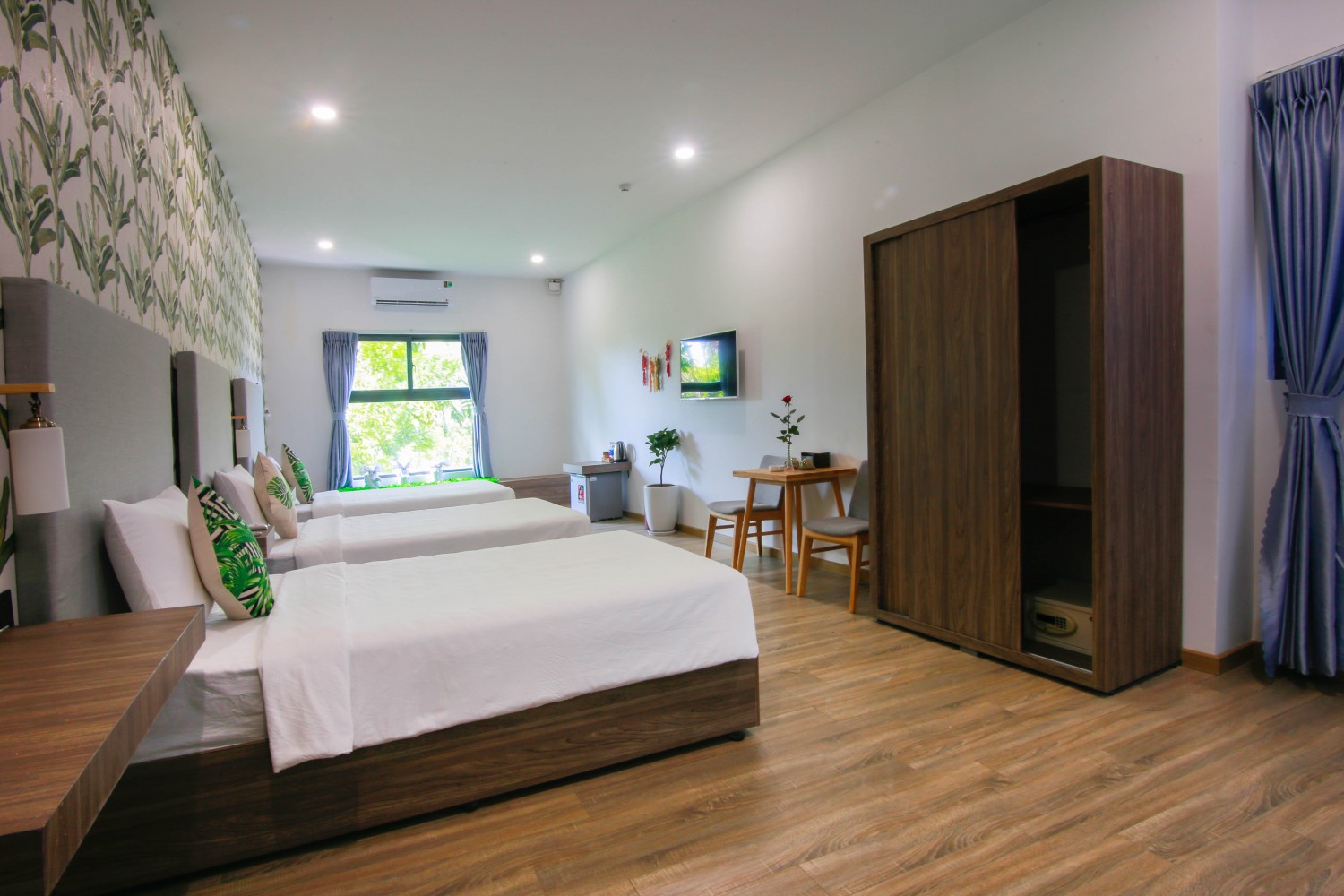 Triple room (phòng 03 giường 1,2 mét)
