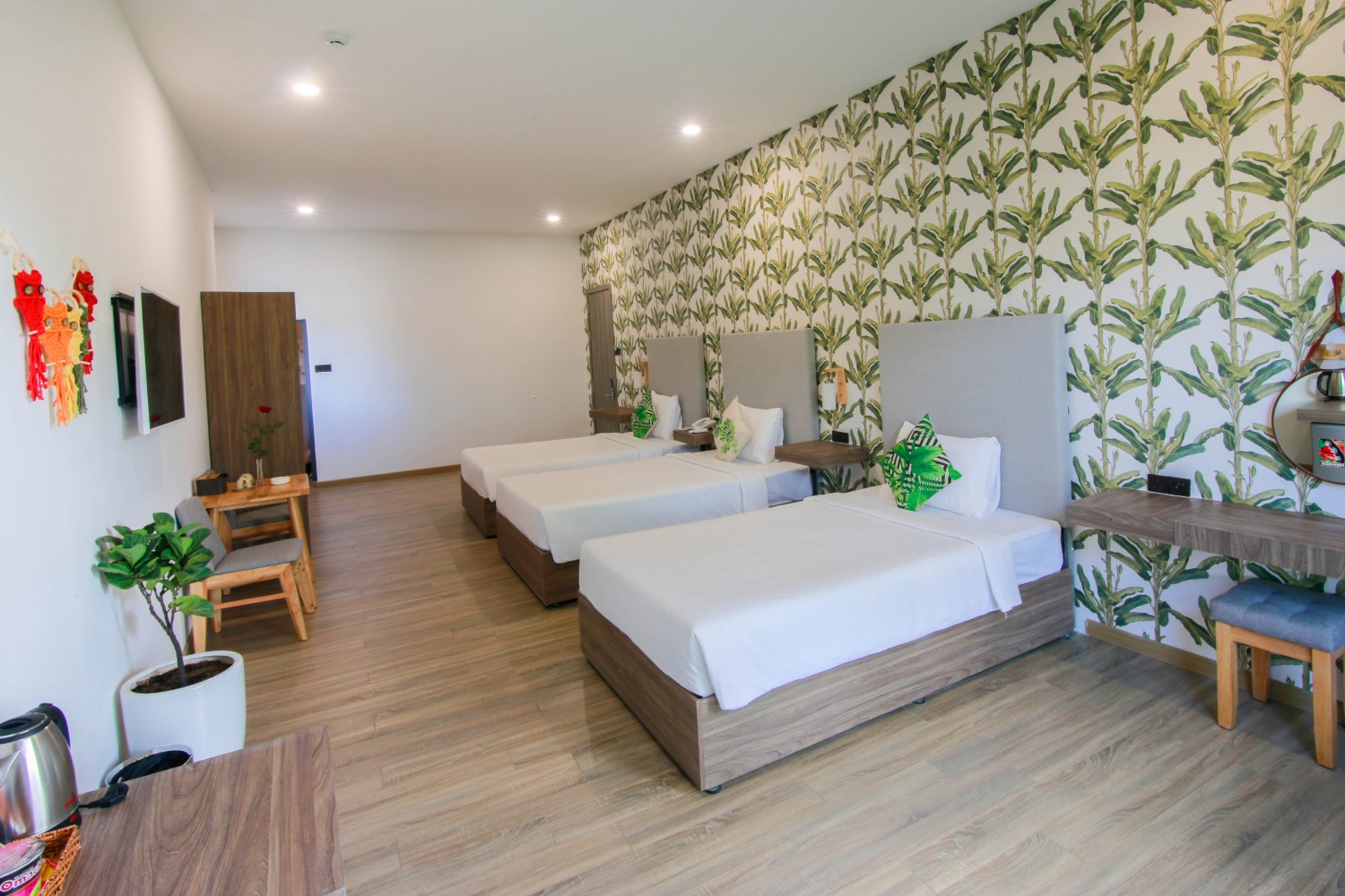Triple room (phòng 03 giường 1,2 mét)