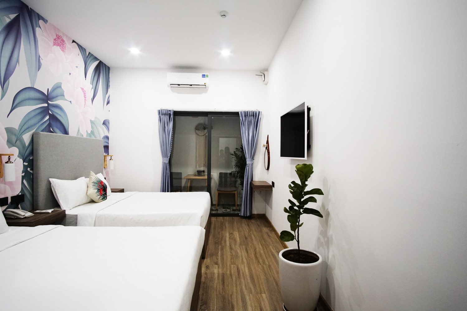 Twin room (phòng 02 giường Queen 1,6 mét)